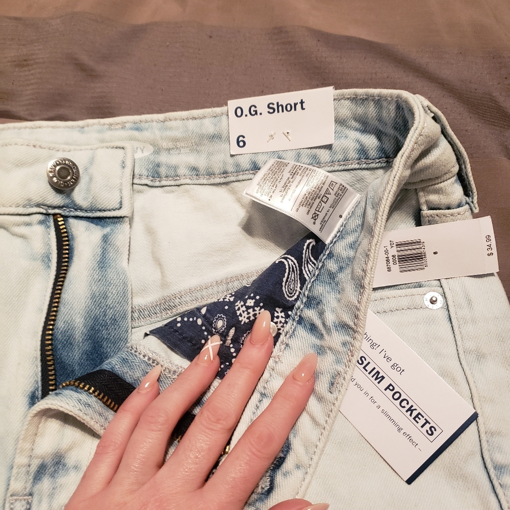 Old Navy O.G High Rise Shorts - Picture 2 of 4